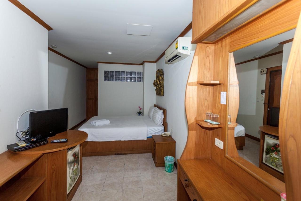 Andaman Sea Patong Hotel Exterior photo